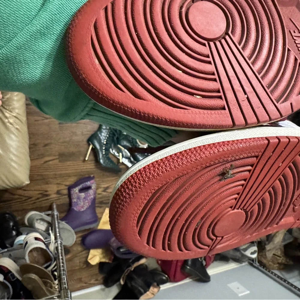 Jordan 1 Retro High OG Bloodline‎ Size 8 1/2 Basketball High Top